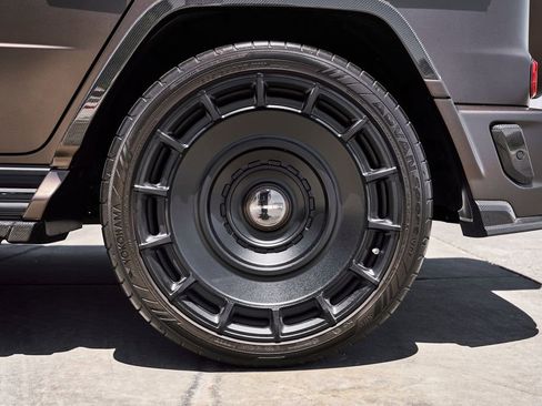 Used 2025 Mercedes-Benz G 63 AMG 4MATIC image 32