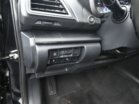 Used 2019 Subaru Crosstrek 2.0i Premium w/ Eyesight System image 26