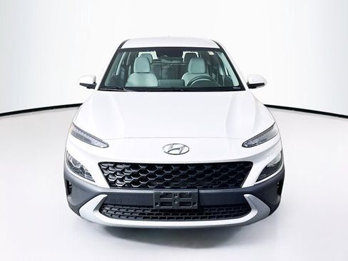 Used 2023 Hyundai Kona SE w/ Cargo Package AWD/4WD image 2