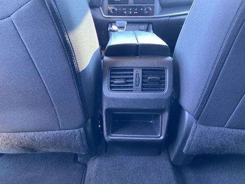 Used 2023 Nissan Rogue S image 46