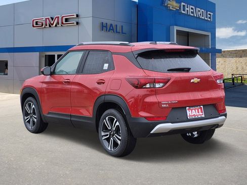 New 2026 Chevrolet TrailBlazer LT w/ Convenience Package FWD image 3