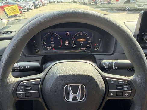 Used 2023 Honda Accord EX image 35