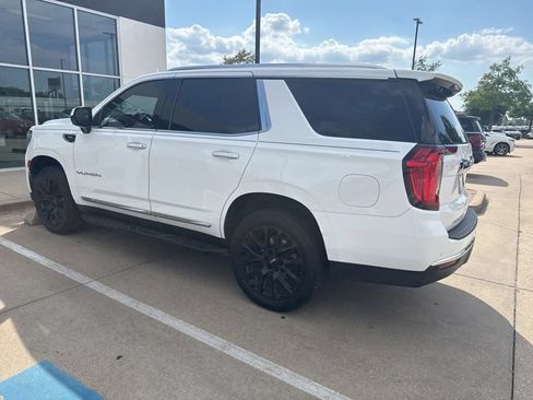 Used 2022 GMC Yukon SLT RWD image 3