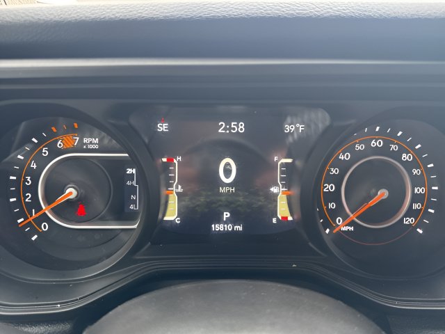 Used 2025 Jeep Wrangler Unlimited Sport AWD/4WD image 12