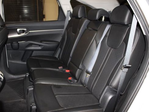 Used 2023 Kia Sorento S w/ Panoramic Sunroof Package FWD image 38