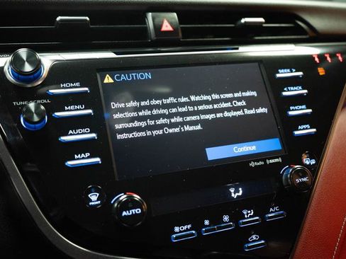 Used 2019 Toyota Camry XSE image 20