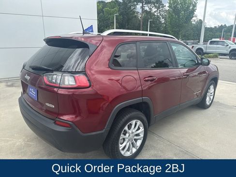 Used 2021 Jeep Cherokee Latitude FWD image 8