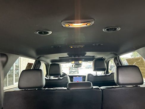 Used 2023 Dodge Durango R/T image 36