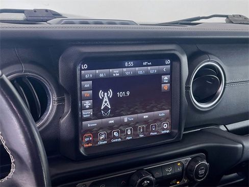 Used 2022 Jeep Wrangler Unlimited Sahara image 14