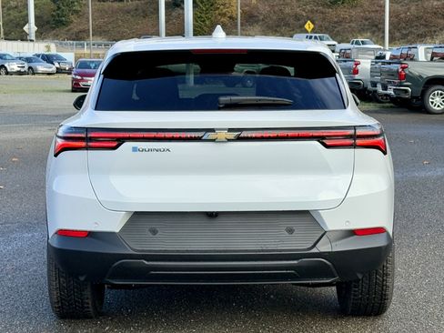 New 2026 Chevrolet Equinox RS image 4