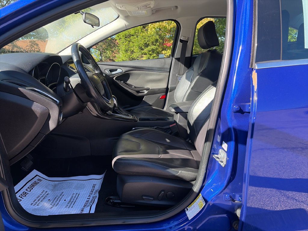 Used 2015 Ford Focus Titanium FWD image 10
