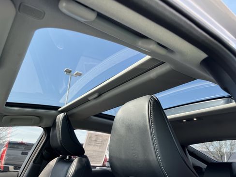 Used 2024 Toyota Prius XLE image 19