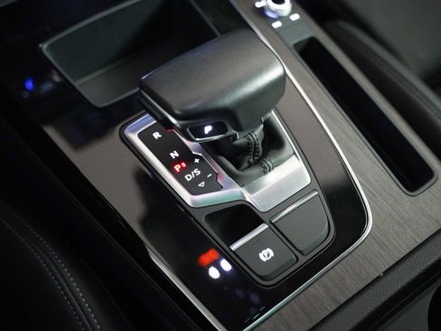 Certified 2023 Audi Q5 e Premium w/ Convenience Package image 16