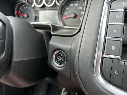 Certified 2021 Chevrolet Tahoe Z71 w/ Z71 Signature Package image 16