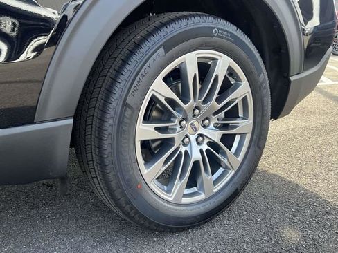 New 2026 Ford Explorer Platinum image 9