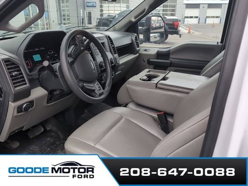 Certified 2022 Ford F250 XL w/ Power Equipment Group image 5