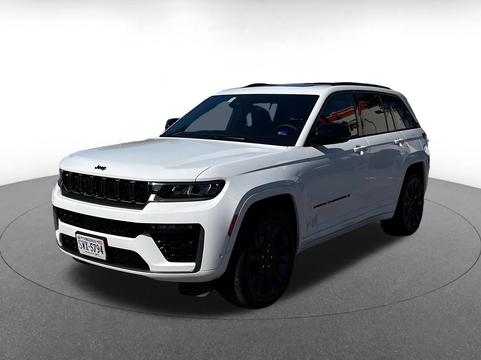 Used 2026 Jeep Grand Cherokee Limited AWD/4WD image 4
