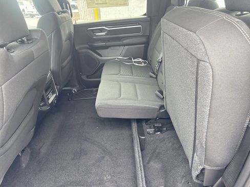 New 2026 RAM 1500 4x4 Crew Cab image 38