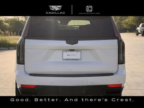 Used 2021 Cadillac Escalade Sport Platinum image 4