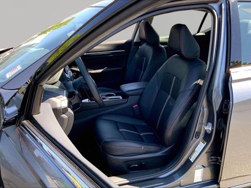 Used 2023 Nissan Altima 2.5 SR FWD image 15