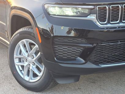 New 2025 Jeep Grand Cherokee Laredo X w/ Luxury Tech Group I