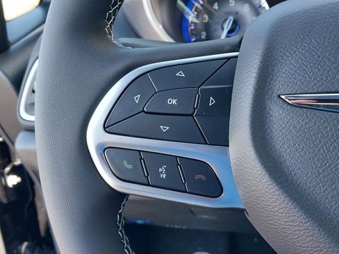 New 2026 Chrysler Voyager LX image 25