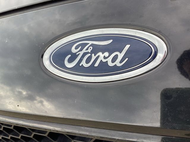 Used 2017 Ford Focus ST FWD image 4
