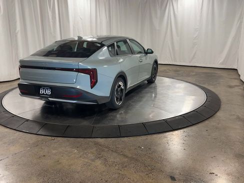 Certified 2025 Kia K4 EX image 8