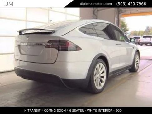 Used 2017 Tesla Model X 90D AWD/4WD image 5