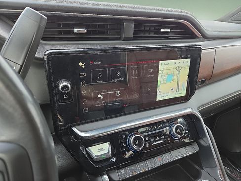 Used 2024 GMC Sierra 2500 Denali Ultimate w/ Max Trailering Package image 16