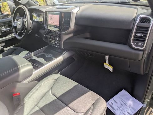 New 2026 RAM 1500 Express AWD/4WD image 29