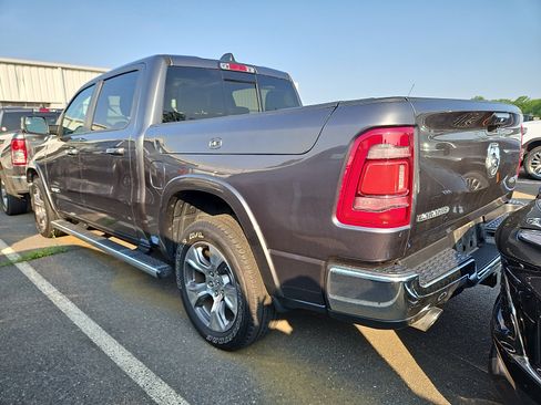 Used 2022 RAM 1500 Laramie AWD/4WD image 6