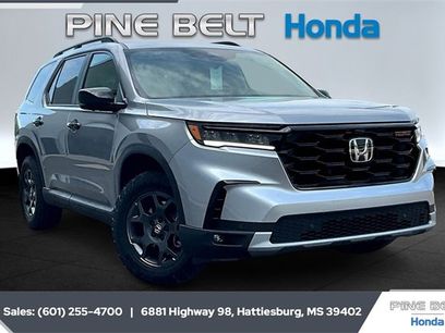 New 2025 Honda Pilot TrailSport