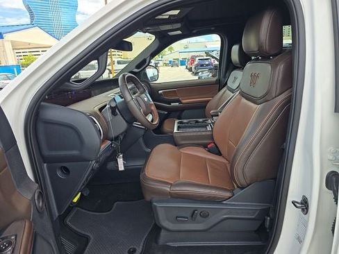 Used 2025 Ford Expedition King Ranch AWD/4WD image 12