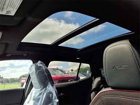 New 2025 Chevrolet Equinox EV RS image 10