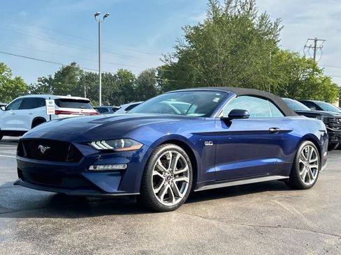 Used 2018 Ford Mustang GT Premium w/ Equipment Group 401A RWD image 4