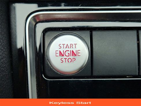 Used 2016 Volkswagen Jetta SEL w/ Lighting Package image 35