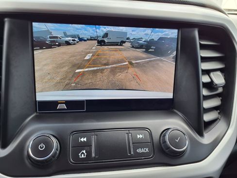 Used 2023 GMC Acadia SLT AWD/4WD image 6