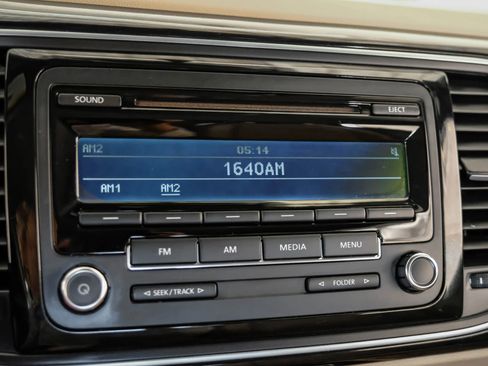 Used 2014 Volkswagen Beetle 1.8T image 18