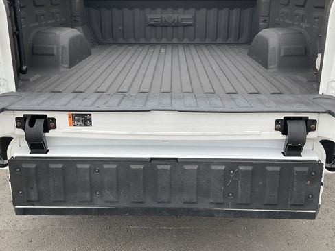 Used 2022 GMC Sierra 1500 Elevation w/ Elevation Premium Package AWD/4WD image 45