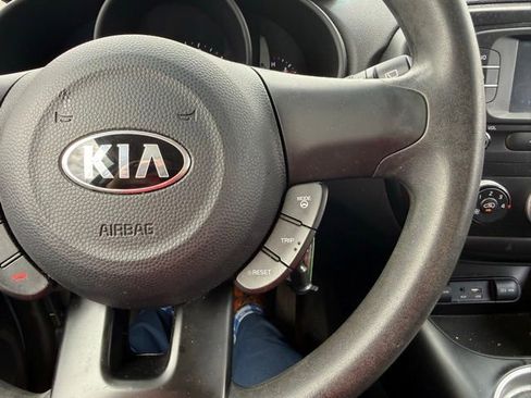 Used 2019 Kia Soul FWD image 31