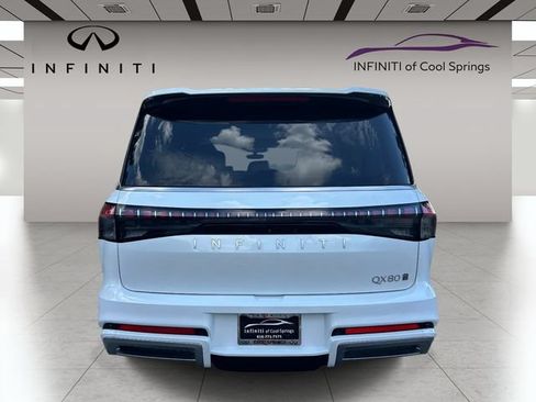 Certified 2026 INFINITI QX80 Pure w/ Cargo Package AWD/4WD image 6