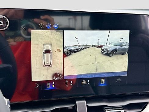 New 2026 Chevrolet Equinox LT w/ Convenience Package II image 15