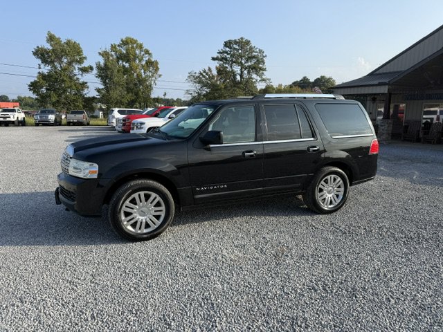 Used 2014 Lincoln Navigator 2WD image 1