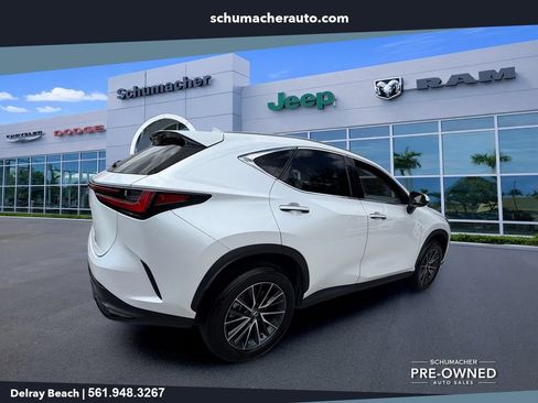Used 2024 Lexus NX 250 FWD w/ Towing Package (2000 Lbs) image 7