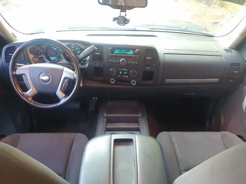 Used 2008 Chevrolet Silverado 3500 LT w/ EZ-Lift Tailgate Package image 9