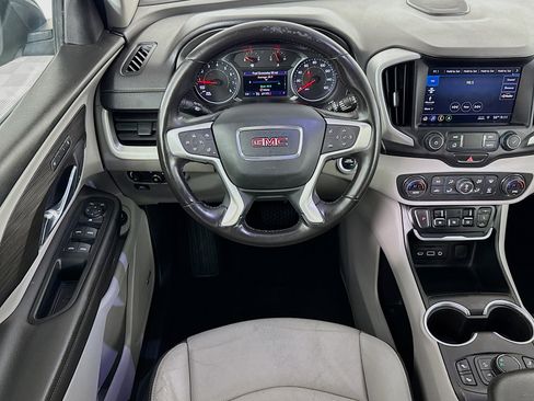 Used 2020 GMC Terrain SLT w/ Preferred Package image 16