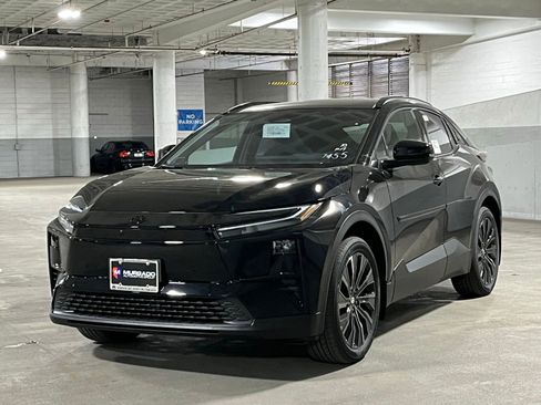 New 2026 Toyota C-HR AWD/4WD image 4