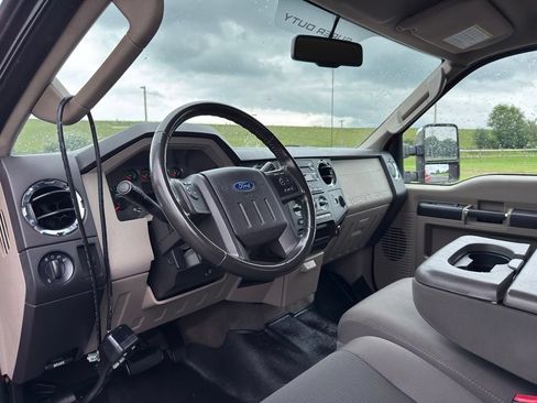 Used 2010 Ford F250 4x4 SuperCab Super Duty image 17