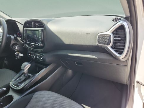 Used 2022 Kia Soul LX w/ Technology Package FWD image 20